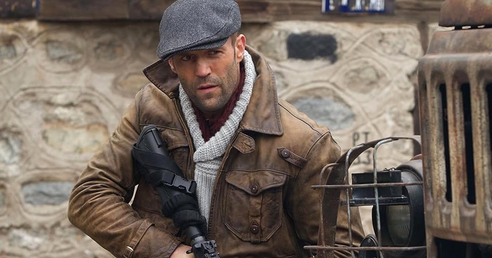 Jason Statham ขับรถบรรทุกตกน้ำเกือบตายใน The Expendables 3