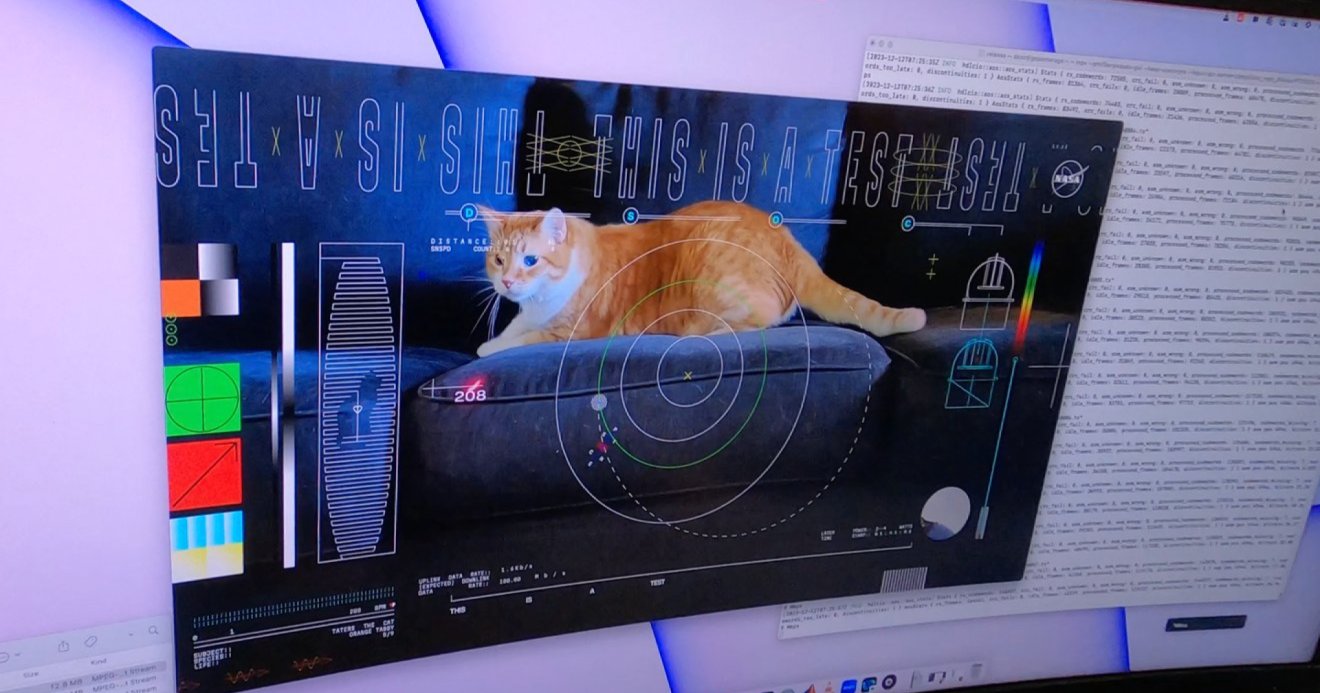 NASA ประสบความสำเร็จฉายภาพวิดีโอแมวส้มความละเอียดสูงจากอวกาศกลับมายังโลก