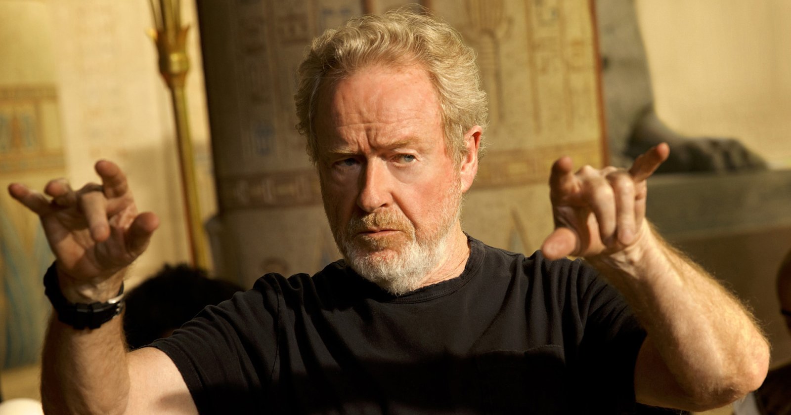 Ridley Scott จะกำกับ ‘BOMB’ หนังระทึกขวัญเกี่ยวกับนักเจรจาตัวประกันและมือระเบิด