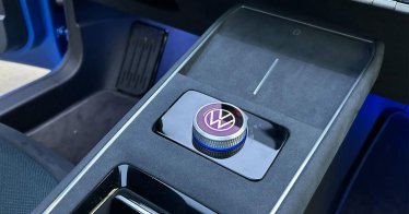 Volkswagen นำปุ่มไดอัลควบคุมมาใช้กับรถรุ่นใหม่ทั้งหมด หลังพบว่าจอทัชสกรีนอาจไม่ใช่คำตอบ