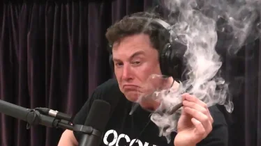 ผู้บริหาร SpaceX กังวล หลัง Elon Musk ใช้ยาเสพติดมาประชุม จนพูดจาไม่รู้เรื่อง