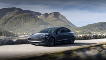 Tesla ปล่อยรถยนต์ซีดานไฟฟ้าอัปเกรดใหม่ 2024 Model 3 ออกจำหน่ายในสหรัฐฯ