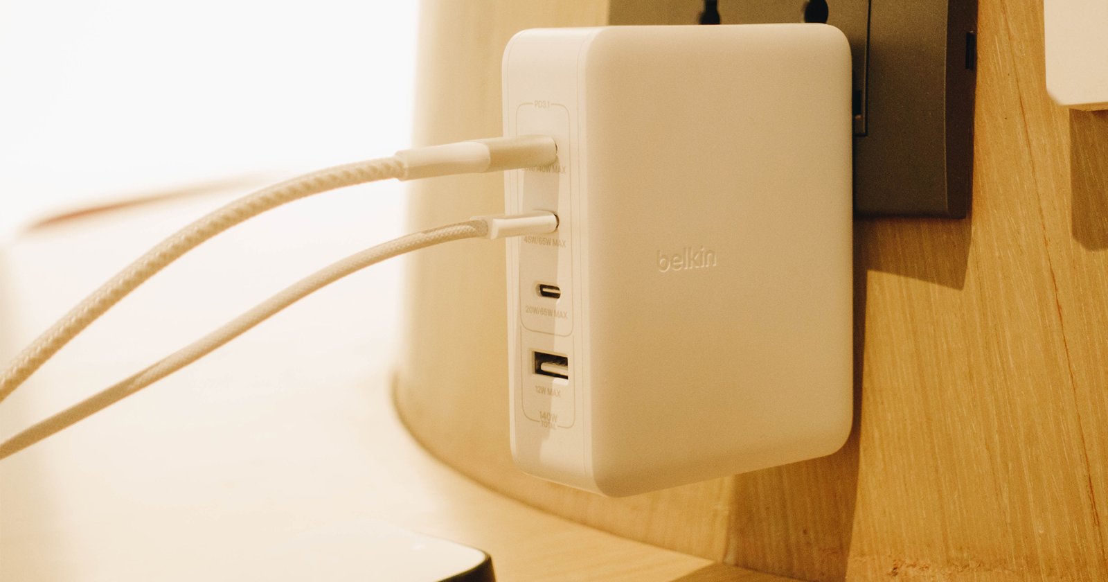 รีวิว อะแดปเตอร์ Belkin ชาร์จได้ 4 ช่อง กำลังรวม 140W แต่ขนาดใหญ่ไปนิด