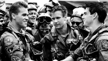 Val Kilmer, Barry Tubb, and Tom Cruise in 'Top Gun'
