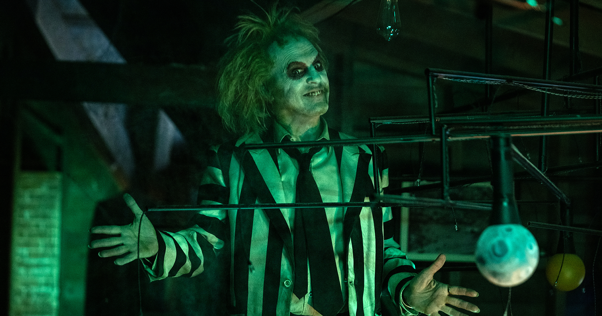 ตัวอย่างแรก ‘Beetlejuice Beetlejuice’: ผีเฮี้ยนสไตล์ Tim Burton กลับมาพร้อม Michael Keaton อีกครั้ง