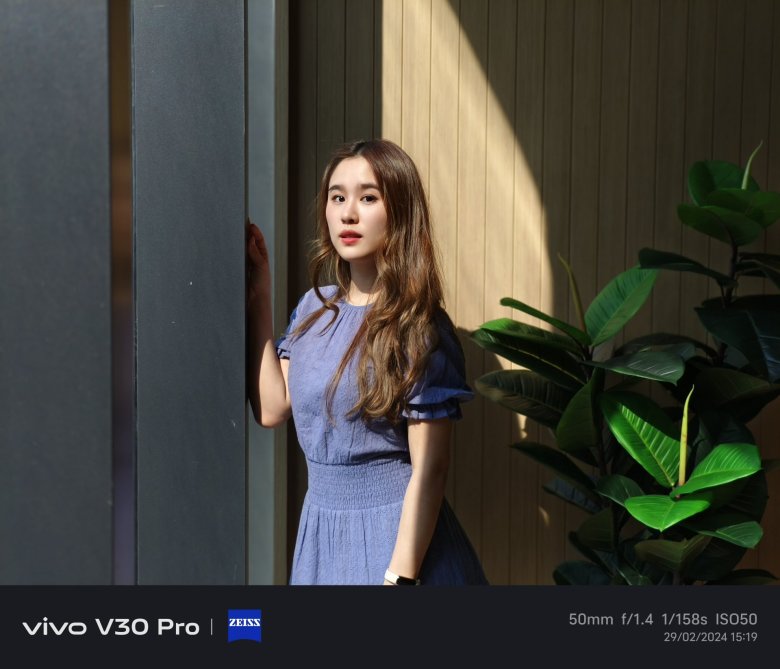 รีวิว vivo V30 Pro 5G : กล้องว่าเทพแล้ว ยังพาเทพ ZEISS ตามมาด้วย