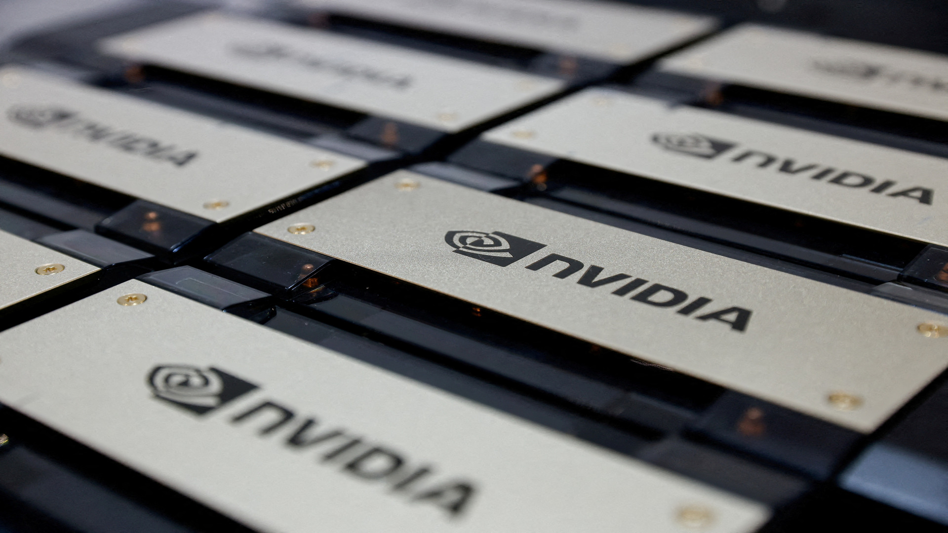 หุ้น NVIDIA พุ่งสู่ดวงจันทร์หลัง ChatGPT และ Gen AI ทำทั่วโลกคลั่งไคล้เทคโนโลยีใหม่