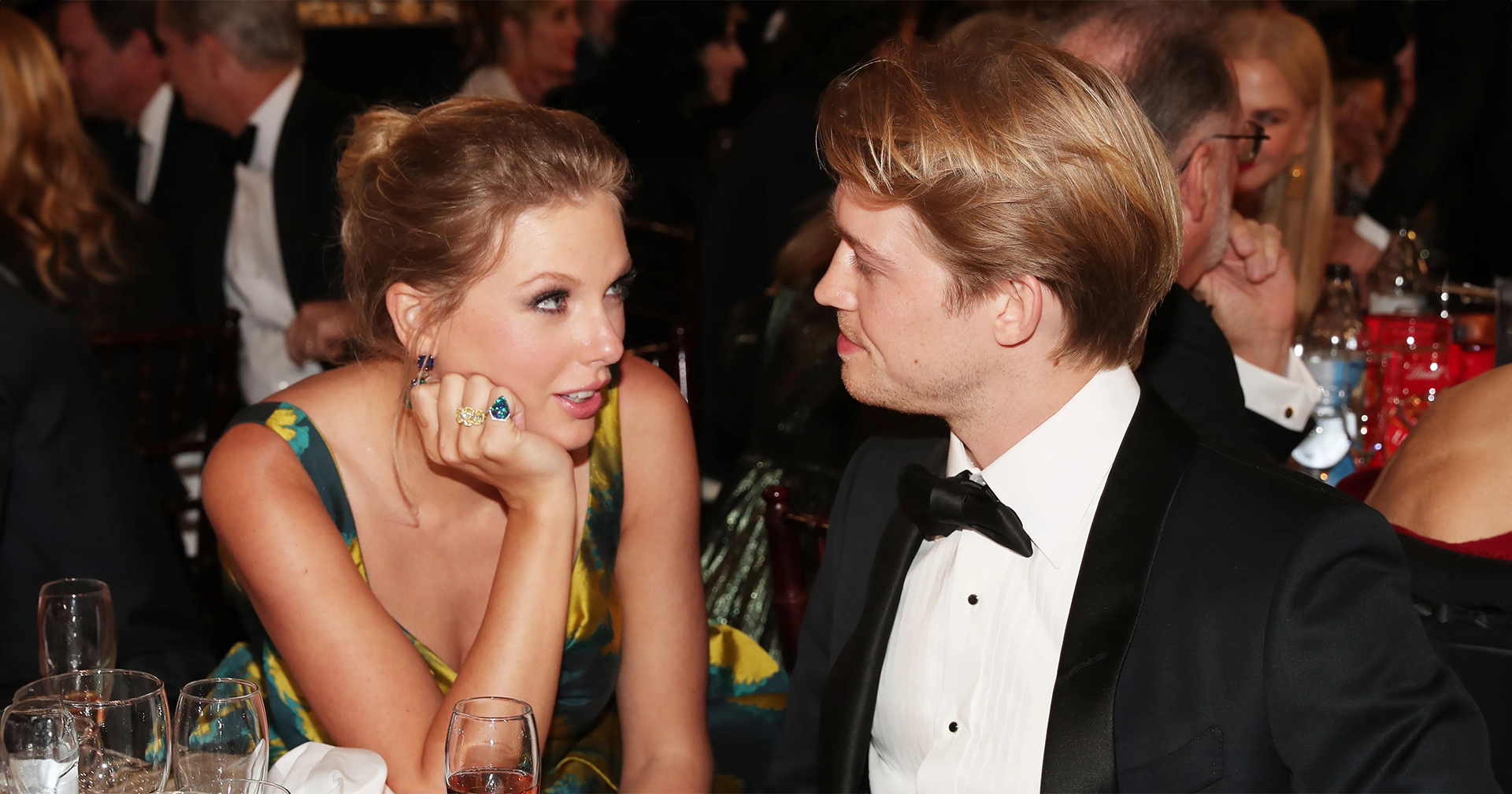 แหล่งข่าวเมาท์ Joe Alwyn มูฟออนแฟนเก่า Taylor Swift ไปแล้ว ตอนนี้กำลังออกเดตและมีความสุขมาก