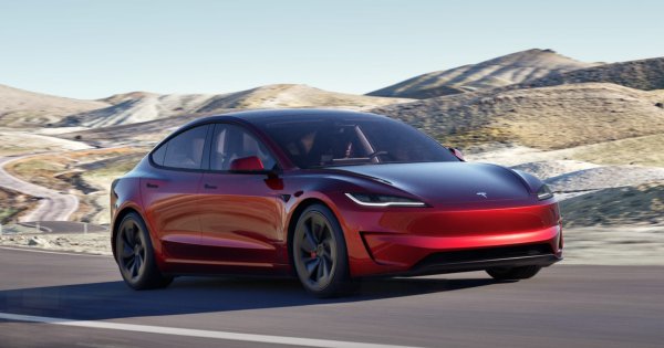 Tesla Model 3 Performance เร่ง 3.1. วิก็มา หน้าตาสวยขึ้น ราคา 2.149 ล้านบาท