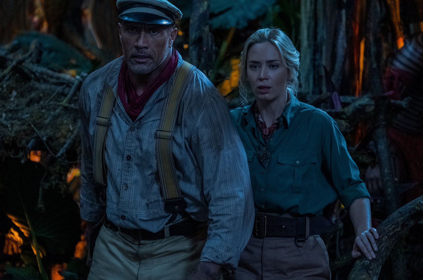 Dwayne Johnson and Emily Blunt in Jungle Cruise 