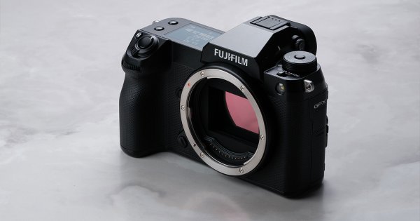เปิดตัว FUJIFILM GFX100S II กล้องมีเดียมฟอร์แมต 102MP เล็กเบา และจับต้องง่ายที่สุด!