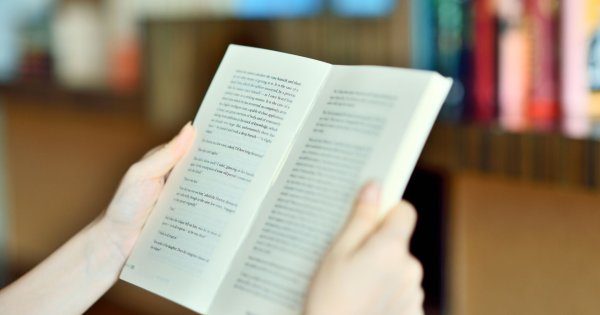 สมาคมผู้จัดพิมพ์ฯ เผยคนไทยอ่านหนังสือเกิน 8 บรรทัดต่อปีแล้ว