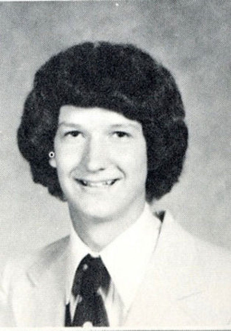 Tim Cook Young 13 ปี Tim Cook ซีอีโอผู้ถูกปรามาส กับการสร้าง Apple ให้กลายเป็นบริษัท ...