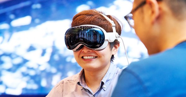 นักวิเคราะห์ชี้ Apple Vision Pro เวอร์ชันราคาประหยัด จะเลื่อนขายไปหลังปี 2027