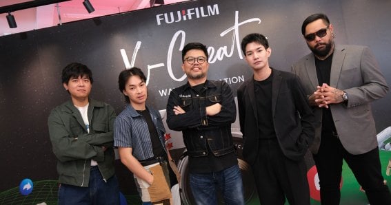 FUJIFILM