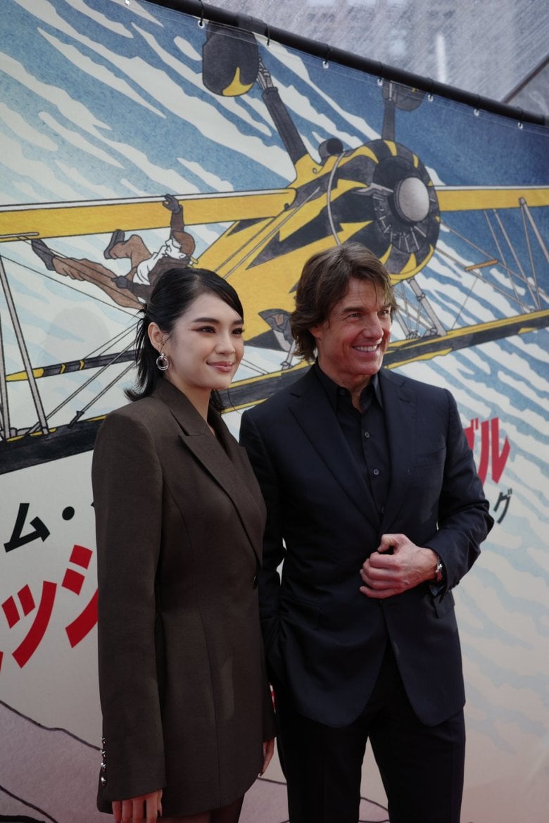 เฌอปราง กระทบไหล่ ทอม ครูซ ในงาน Tom Cruise Mission Impossible: The Final Reckoning Tokyo Premiere
