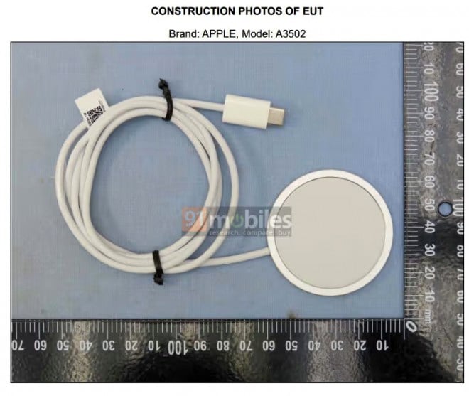 A3502 MagSafe charger