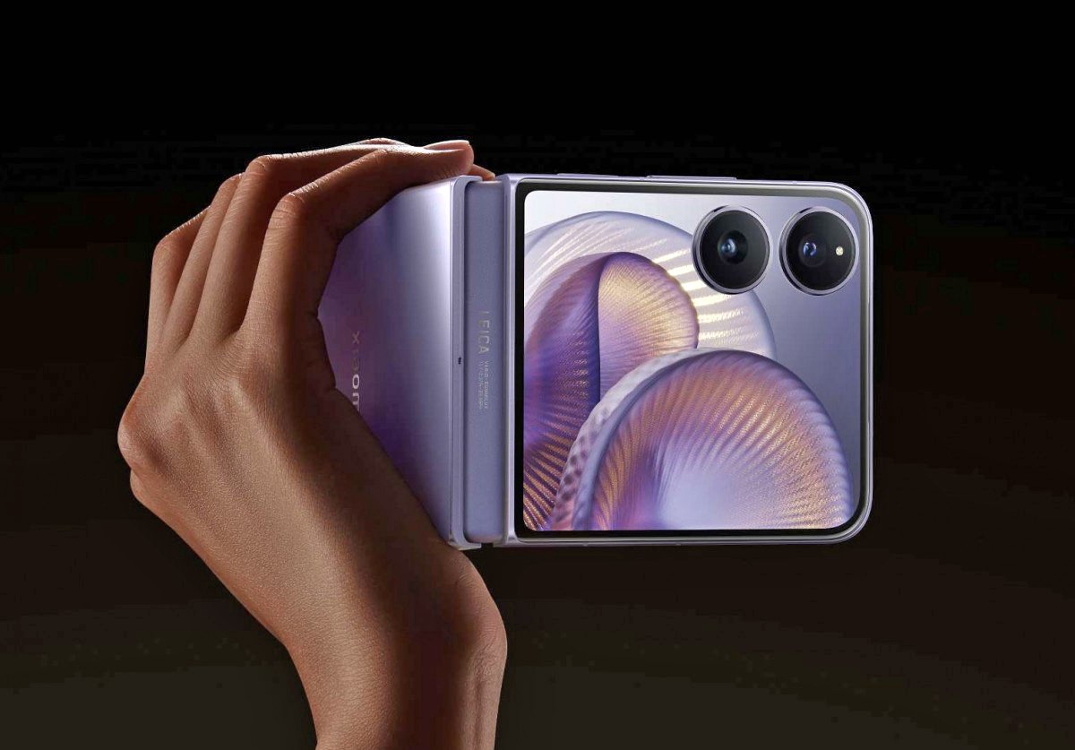 Xiaomi MIX Flip 2