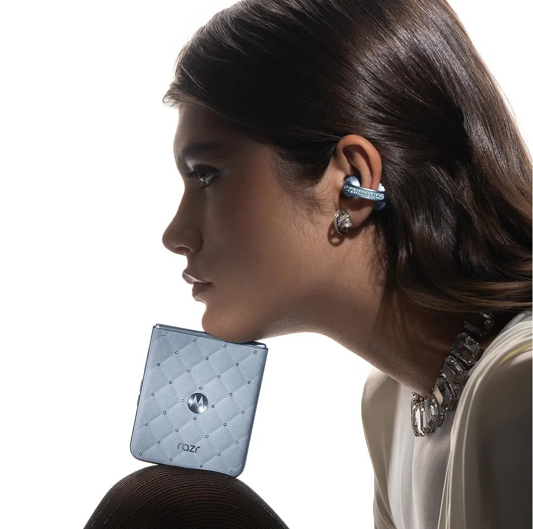 Motorola x Swarovski