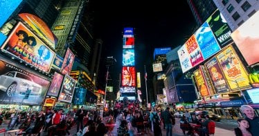 ต้องจ่ายเท่าไร ? ถ้าอยากขึ้น ‘ป้ายโฆษณา’ ที่ Times Square