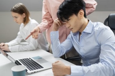 ซีอีโอ 1,000 คน เผยสาเหตุที่พนักงาน Gen Z ถูกให้ออกเร็วกว่าเจนอื่น !