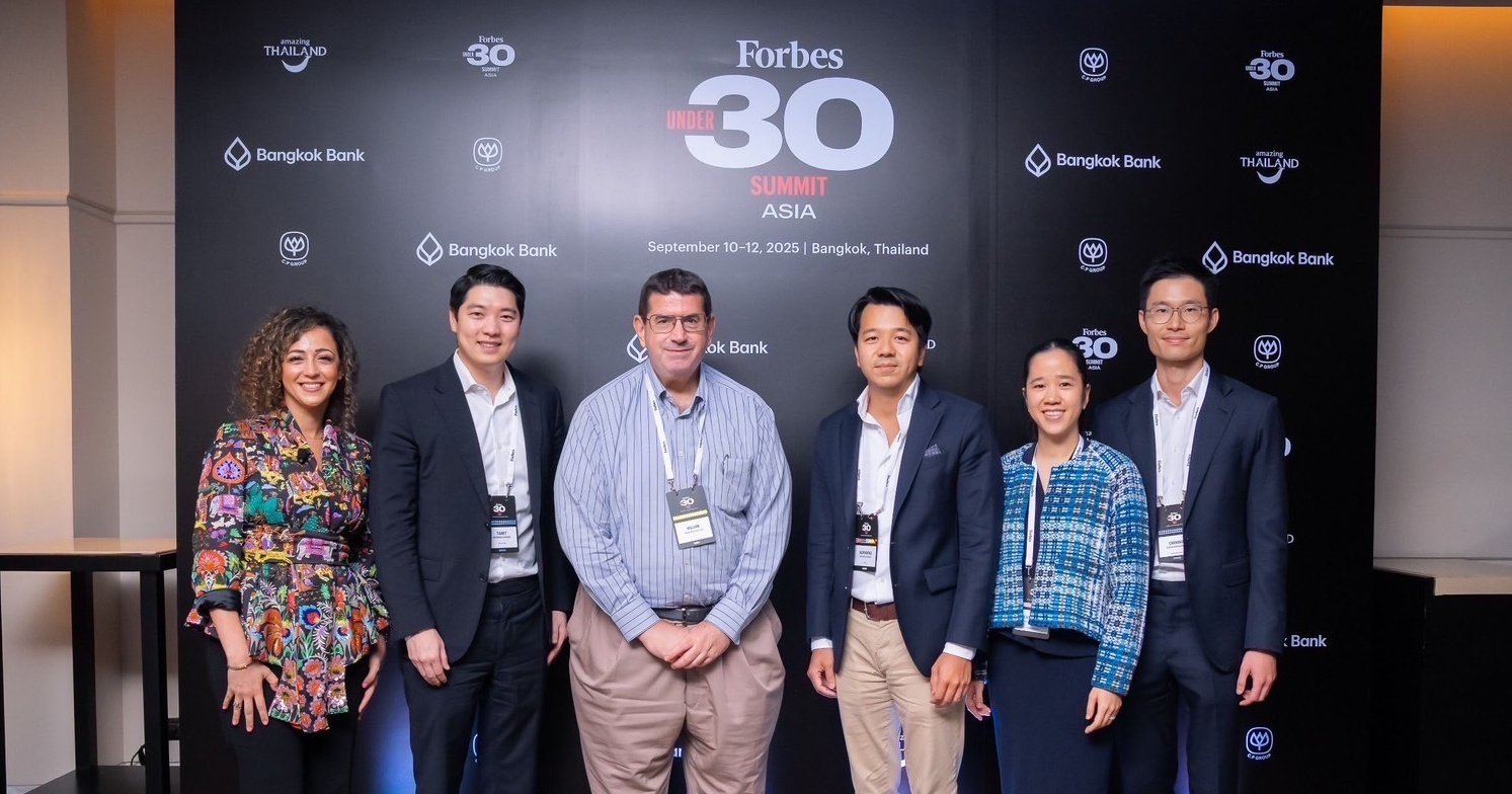 เปิดวิสัยทัศน์ “ธนิศร์-กรวัฒน์ เจียรวนนท์” บนเวที Forbes Under 30 Summit Asia 2025