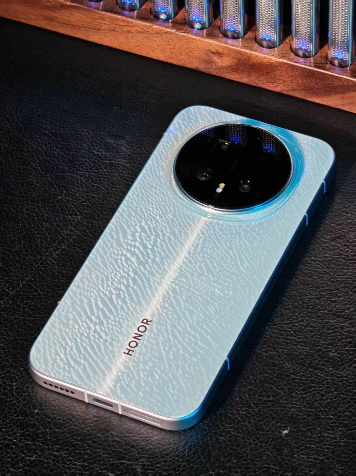 Honor Magic8