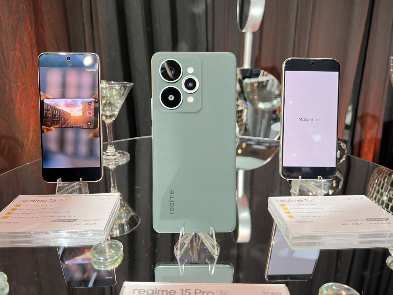 realme เปิดตัว 15 Series 5G : แบตยักษ์ 7000mAh, กล้องหลัง 50MP พร้อมฟีเจอร์ AI ราคาเริ่มต้น 9,999 บาท