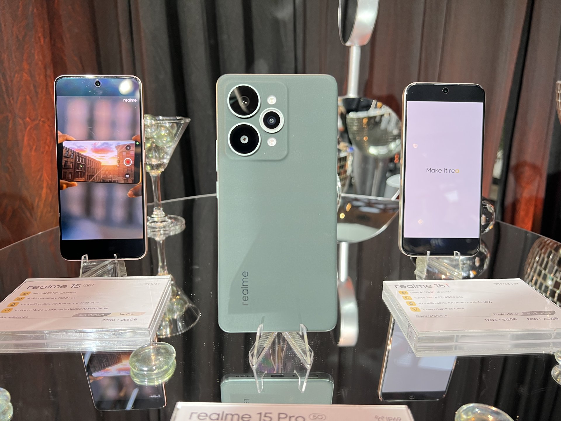 realme เปิดตัว 15 Series 5G : แบตยักษ์ 7000mAh, กล้องหลัง 50MP พร้อมฟีเจอร์ AI ราคาเริ่มต้น 9,999 บาท