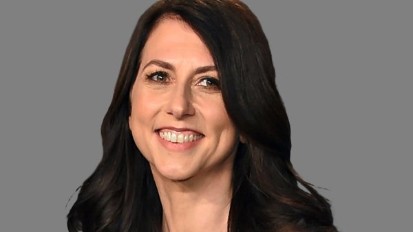 MacKenzie Scott มหาเศรษฐีสาวใจบุญ บริจาค 70 ล้านเหรียญให้ UNCF หนุนทุนการศึกษา