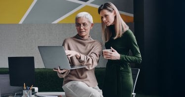 วิจัยล่าสุดเผย Gen Z มั่นใจที่จะใช้ AI มากกว่า Baby Boomers แถมช่วยสอนด้วย !