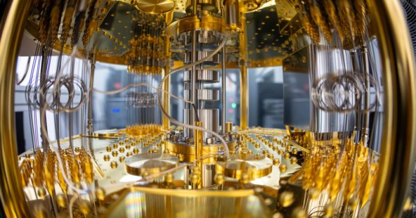 [บทความ] จับตา IONQ หุ้น Quantum Computing พุ่งแรง 300% หลังทำเนียบขาวส่งสัญญาณ