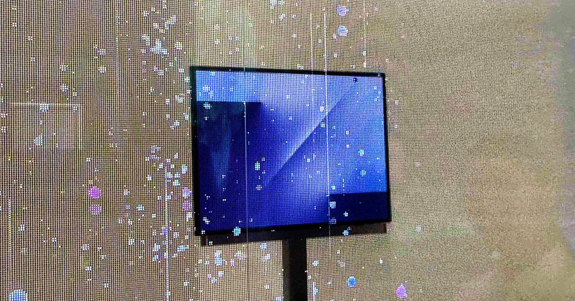 Samsung โชว์เครื่องต้นแบบ ‘Galaxy Z TriFold’ ที่จะเปิดตัวในปี 2025 นี้