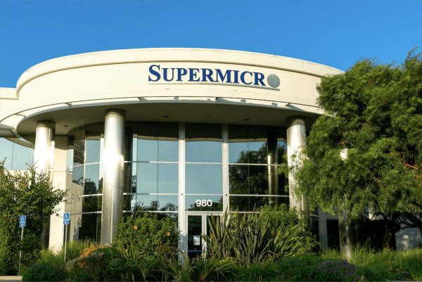 หุ้น Super Micro ร่วง 6% หลังแจ้งรายได้ต่ำกว่าคาดมาก