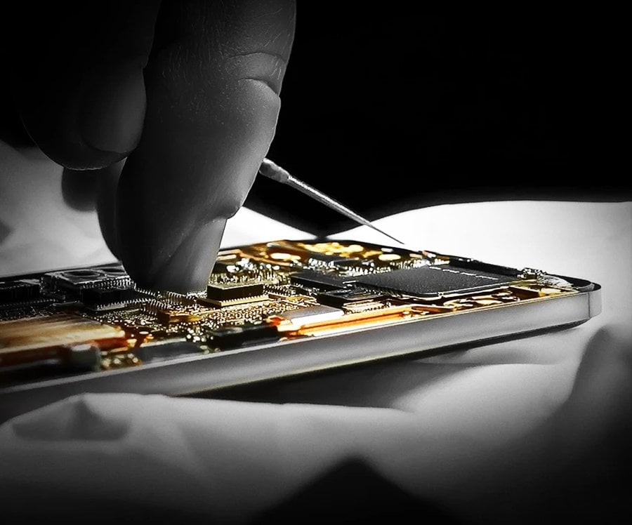 Vertu Agent Q