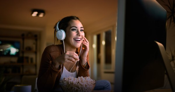 รู้จักกับ Fictophilia ทำไมบางคนถึงตกหลุมรักตัวละครในจอที่ไม่มีอยู่จริง