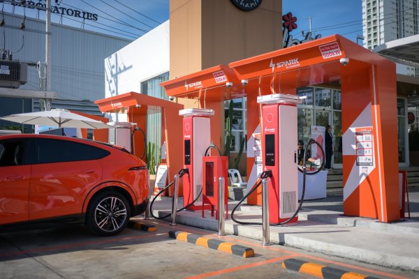 Huawei ผนึก Cornerstone ปูพรม ‘สถานีชาร์จอัลตราฟาสต์’ ทั่วไทย แก้โจทย์ใหญ่ EV รอคิวนาน