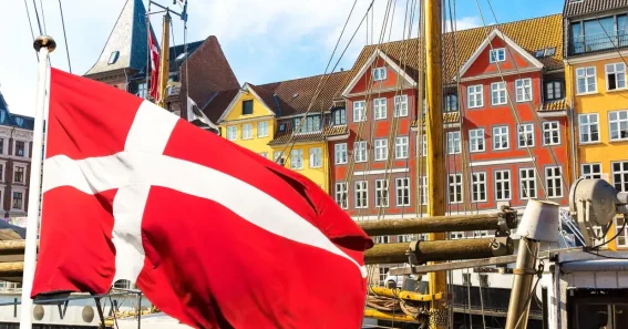 เดนมาร์กประกาศแบนโซเชียลมีเดีย ! เด็กต่ำกว่า 15 ปี หมดสิทธิ์เข้าถึง TikTok-IG หวั่นทำลายสุขภาพจิต