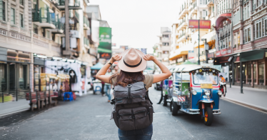 นิวไฮท่องเที่ยวไทย ! นักท่องเที่ยว ‘ระยะไกล’ โตสะสมทะลุ 10 ล้านคน ปลุกเศรษฐกิจคึกคัก คาดปี 69 พุ่งกว่า 11.66 ล้านคน