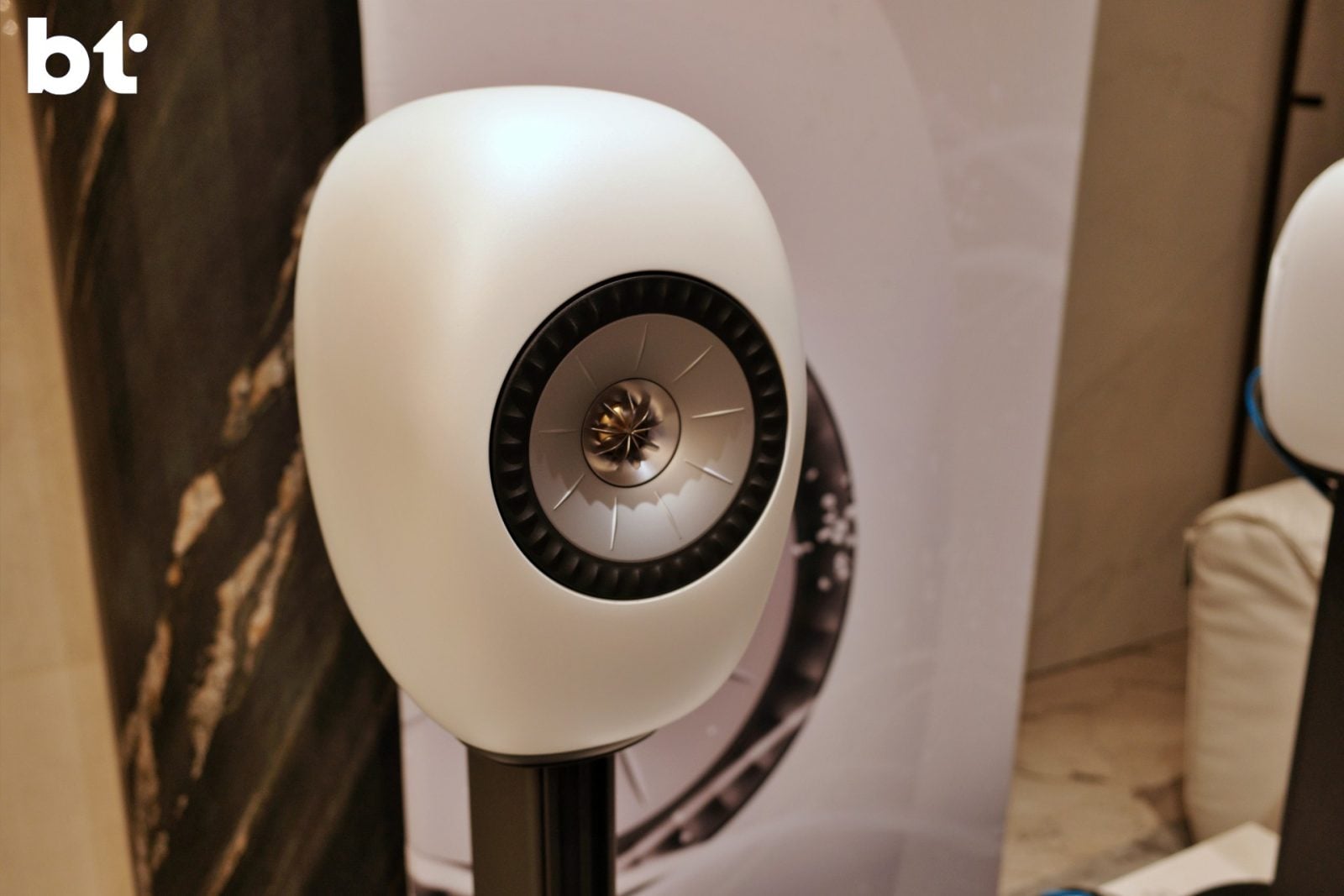 KEF LS LUXE Mineral White