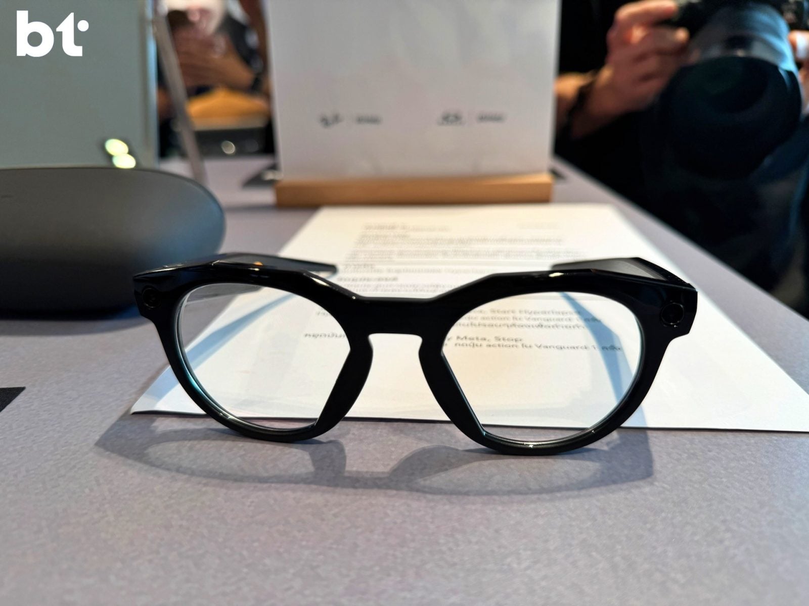Oakley Meta HSTN