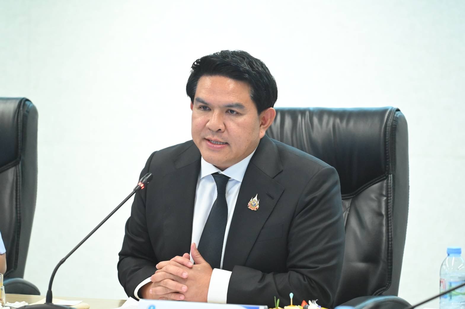 นายสุรศักดิ์ พันธ์เจริญวรกุล รัฐมนตรีว่าการกระทรวงการท่องเที่ยวและกีฬา